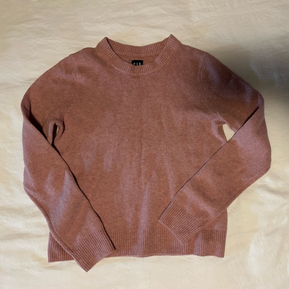 GAP Women's Dusty Pink Crew Neck Sweater
